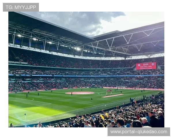 曼城备战足总杯对阵索尔福德城，伊蒂哈德球场准备就绪